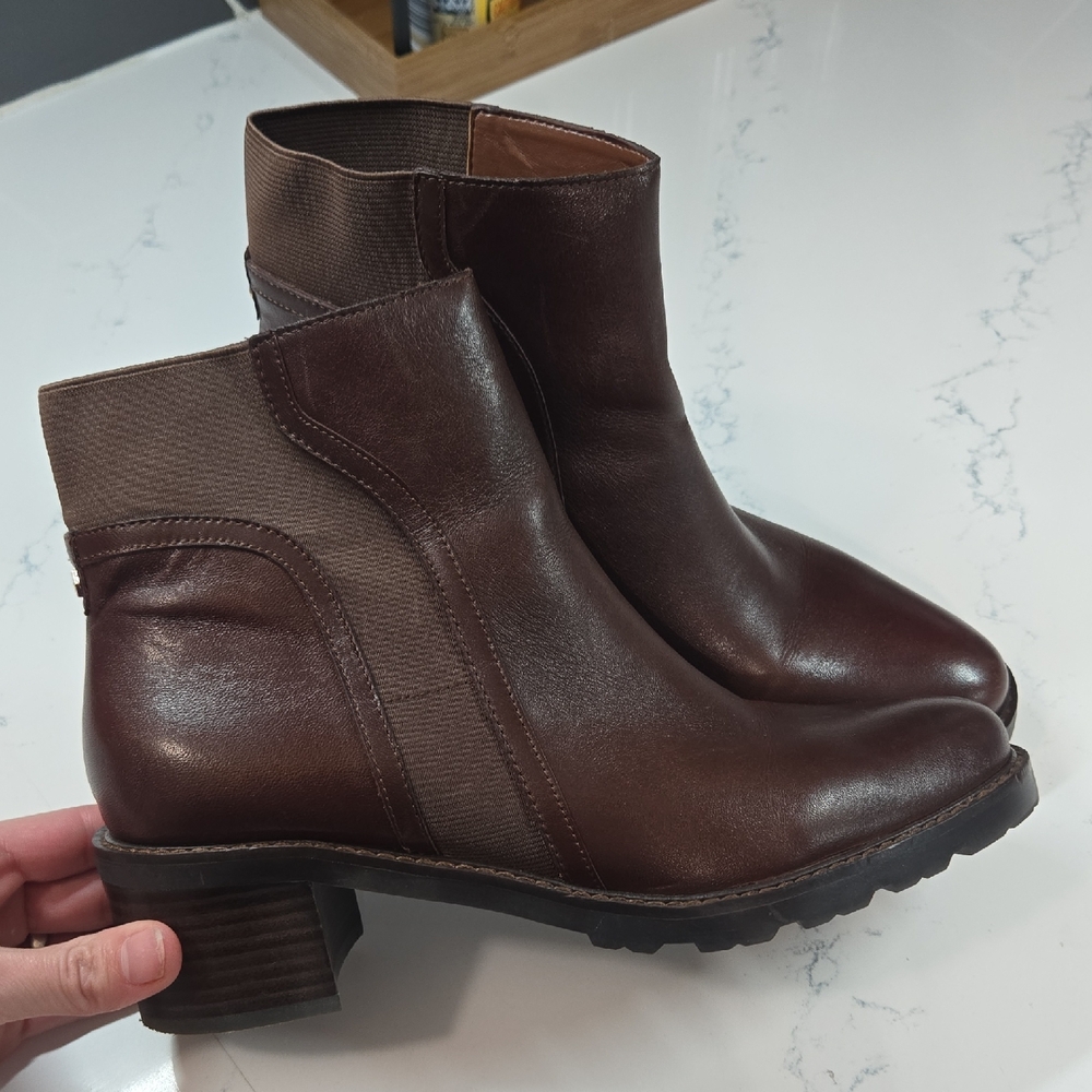 Crown Vintage Brown Leatger Boots